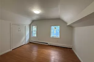 8 Harrison St, Poughkeepsie, NY 12601 - Photo 4