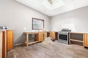 685 South St, Newburgh, NY 12550 - Photo 4