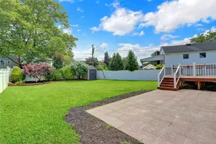 3621 Regent Ln, Wantagh, NY 11793 - Photo 24