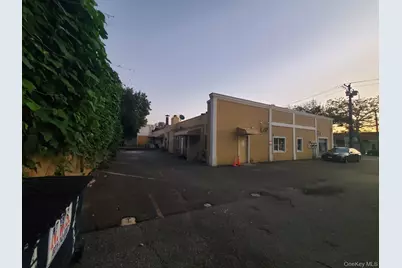 350-354 Great Neck Road, Great Neck, NY 11021 - Photo 1