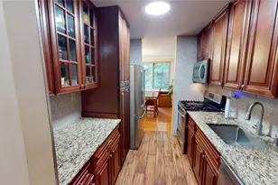 2 Fountain Ln, Scarsdale, NY 10583 - Photo 10