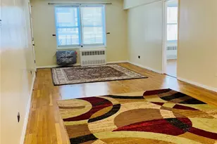 241-20 Northern Blvd, Douglaston, NY 11362 - Photo 10