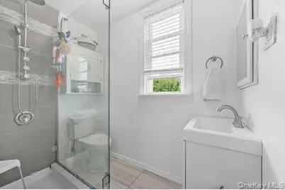 930 Morris Park Avenue, Bronx, NY 10462 - Photo 12