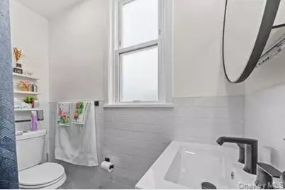930 Morris Park Avenue, Bronx, NY 10462 - Photo 10