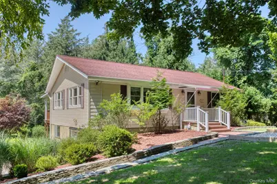 685 Greenway W, Orient, NY 11957 - Photo 1