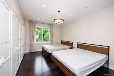 90 Baker Hill Road, Great Neck, NY 11023 - Photo 18