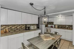 631 Hollywood Ave, Bronx, NY 10465 - Photo 10