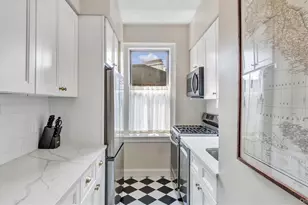 8 Barstow Rd, Great Neck, NY 11021 - Photo 8