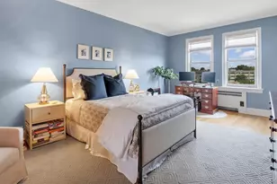 8 Barstow Rd, Great Neck, NY 11021 - Photo 12