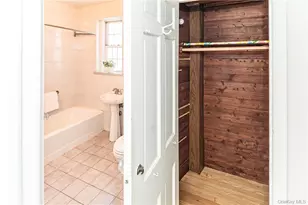 270 Bronxville Rd, Bronxville, NY 10708 - Photo 18