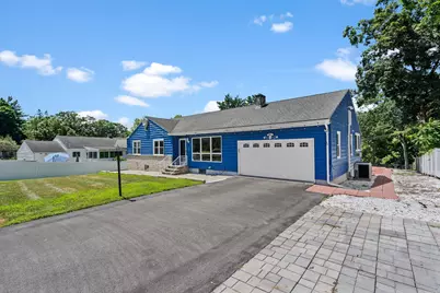 51 Loockerman Avenue, Poughkeepsie, NY 12601 - Photo 2