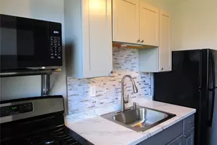 20 Daley Pl, Lynbrook, NY 11563 - Photo 14