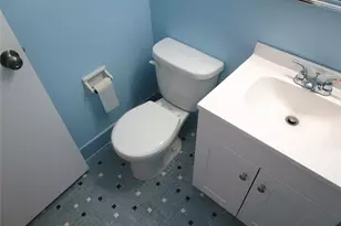 20 Daley Pl, Lynbrook, NY 11563 - Photo 18