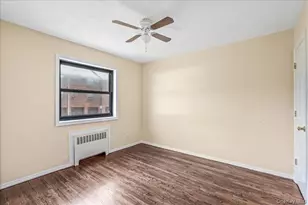 16-37 Utopia Pkwy, Whitestone, NY 11357 - Photo 12