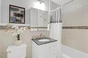 162-21 Powells Cove Blvd, Whitestone, NY 11357 - Photo 10