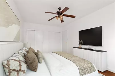 141-05 Pershing Crescent #210, Briarwood, NY 11432 - Photo 4