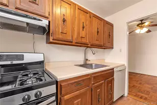 141-05 Pershing Crescent, Briarwood, NY 11432 - Photo 12