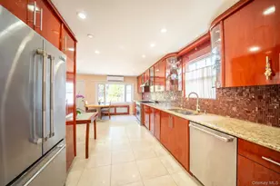 75-22 186th St, Fresh Meadows, NY 11366 - Photo 14