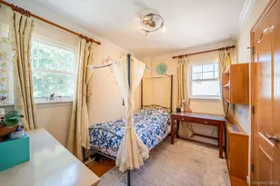 75-22 186th St, Fresh Meadows, NY 11366 - Photo 22