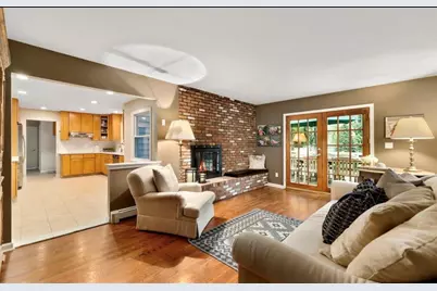 240 Plainview Road, Woodbury, NY 11797 - Photo 6