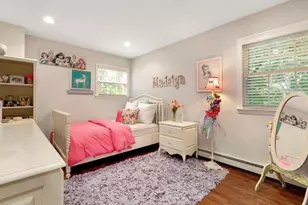 240 Plainview Rd, Woodbury, NY 11797 - Photo 10