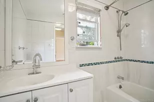 82-43 213th St, Hollis, NY 11427 - Photo 20