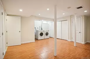 82-43 213th St, Hollis, NY 11427 - Photo 22