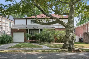 82-43 213th St, Hollis, NY 11427 - Photo 2