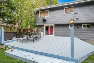 8 Kenswick Ln, Huntington Station, NY 11746 - Photo 24