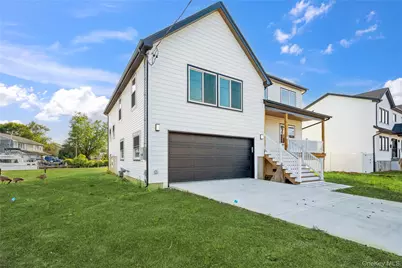 771 S 9th Street, Lindenhurst, NY 11757 - Photo 4