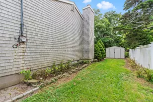 324 Durkee Ln, Patchogue, NY 11772 - Photo 40