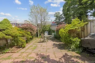 51-29 69th Pl, Woodside, NY 11377 - Photo 18