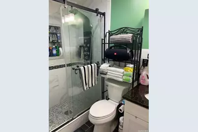 13917 250th Street, Rosedale, NY 11422 - Photo 4