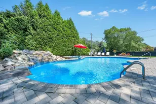 54 Pine Hill Ln, Dix Hills, NY 11746 - Photo 8