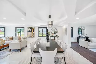 54 Pine Hill Ln, Dix Hills, NY 11746 - Photo 16