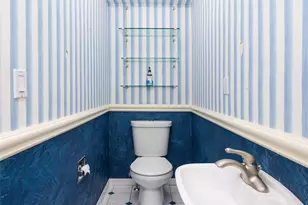 3 Buckingham Pl, Great Neck, NY 11021 - Photo 10