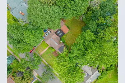 3 Buckingham Place, Great Neck, NY 11021 - Photo 28