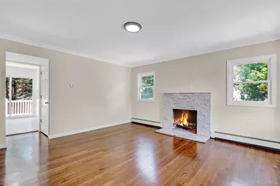 20 Whitman Avenue, Islip, NY 11751 - Photo 4