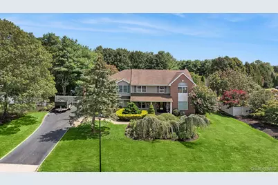 5 Windcrest Drive, Manorville, NY 11949 - Photo 1