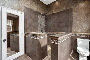 5 Windcrest Dr, Manorville, NY 11949 - Photo 18