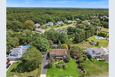 5 Windcrest Drive, Manorville, NY 11949 - Photo 2