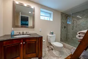 48 Archie Pl, West Islip, NY 11795 - Photo 26