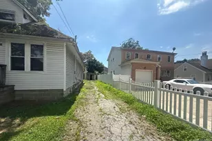 578 Seaman Ave, Baldwin, NY 11510 - Photo 2