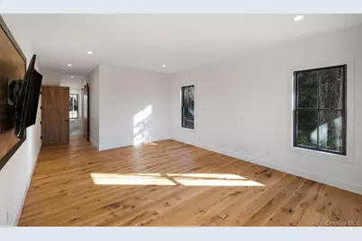 475 West Lane, Aquebogue, NY 11931 - Photo 22