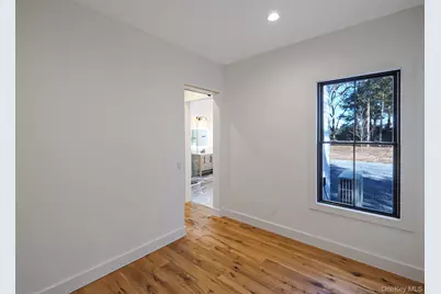 475 West Lane, Aquebogue, NY 11931 - Photo 24