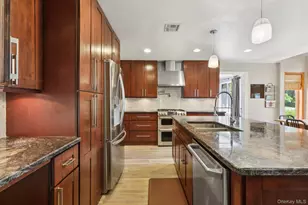 7 Elizabeth Ct, Spring Valley, NY 10977 - Photo 16