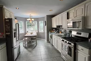 121 West Ave, Hicksville, NY 11801 - Photo 6