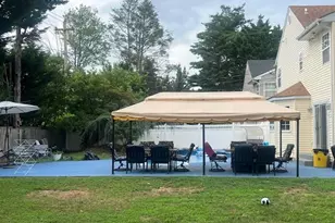 121 West Ave, Hicksville, NY 11801 - Photo 30