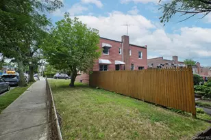 3000 Radcliff Ave, Bronx, NY 10469 - Photo 32
