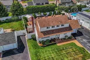 532 Alwick Ave, West Islip, NY 11795 - Photo 22